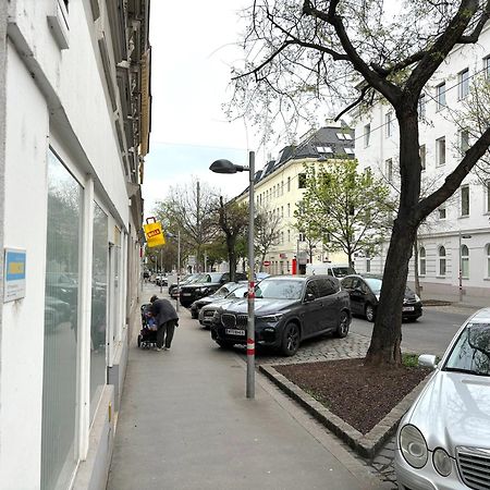 Traumhafte Wohnung Fuer 2, Walk In Dusche, Extra Kueche, Nespresso, Zentral Βιέννη Εξωτερικό φωτογραφία